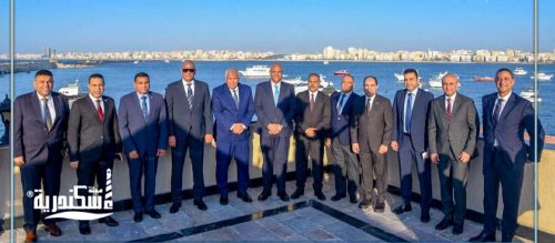 محافظ الإسكندرية يستقبل المحافظين والقيادات التنفيذية بقلعة قايتباي احتفالاً بالعيد القومي الـ74 