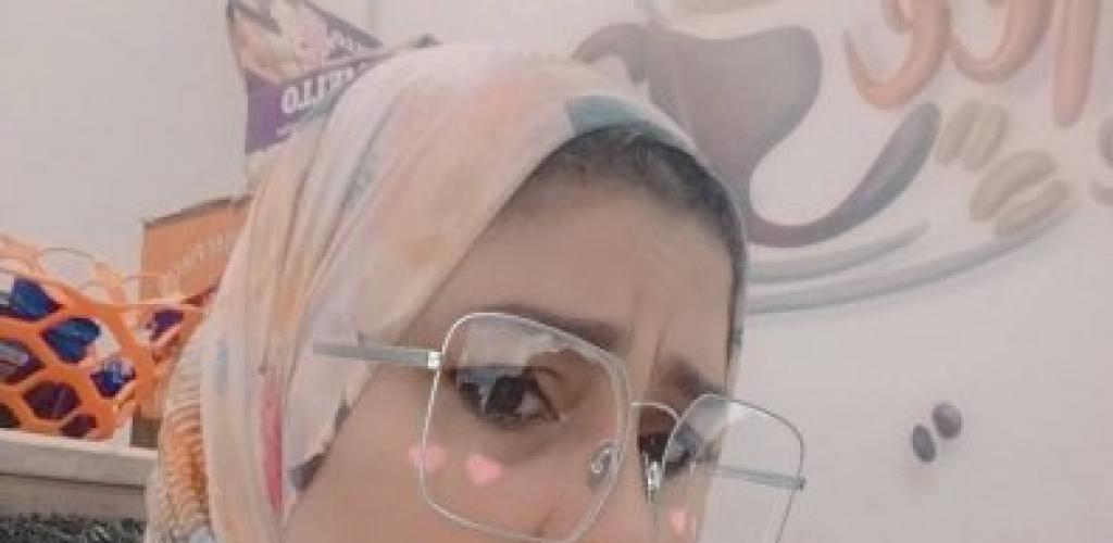 الحاضر الغائب ...حاضرا بجسده غائبا بدوره باردا في اسلوبه