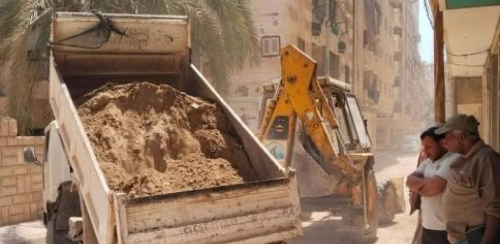 حي العجمي يتابع أعمال رصف الطرق ورفع كفاءتها ضمن الخطة الاستثمارية ورد الشيئ لأصله بنطاق الحى