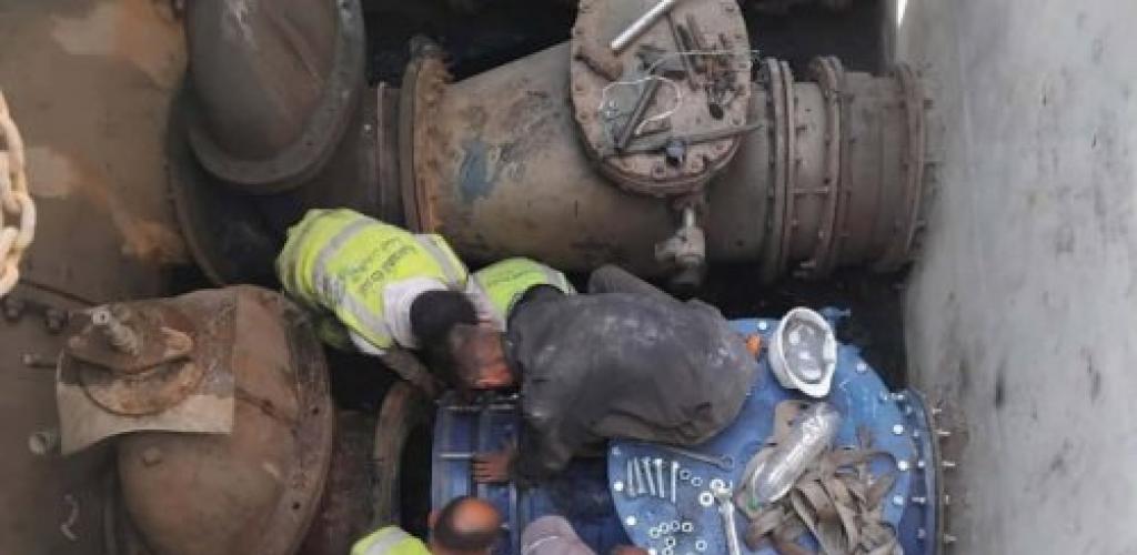 صرف الإسكندرية» تواصل جهودها الميدانية.. بإصلاح غرفة محابس وخط طرد بمحطة 3 العجمي