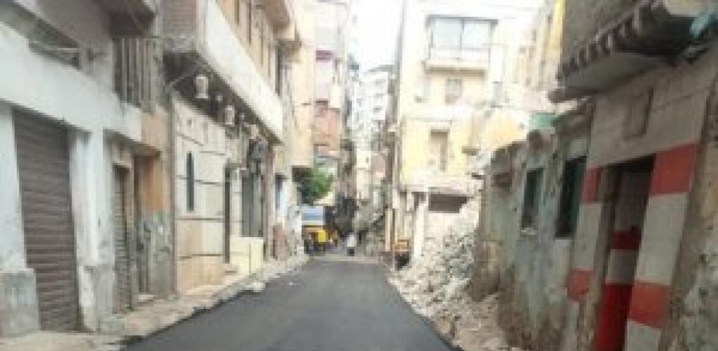 حي غرب لمتابعة اعمال تنفيذ الخطة الاستثماريه للرصف للعام المالي ٢٠٢٥ / ٢٠٢٦ ووضع الطبقة السطحيه من الاسفلت