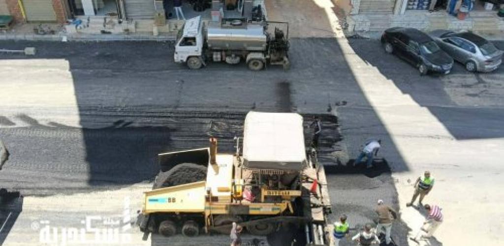 حى العجمى يواصل متابعة أعمال مديرية الطرق والنقل بمسار التوسعة بالكيلو ٢١