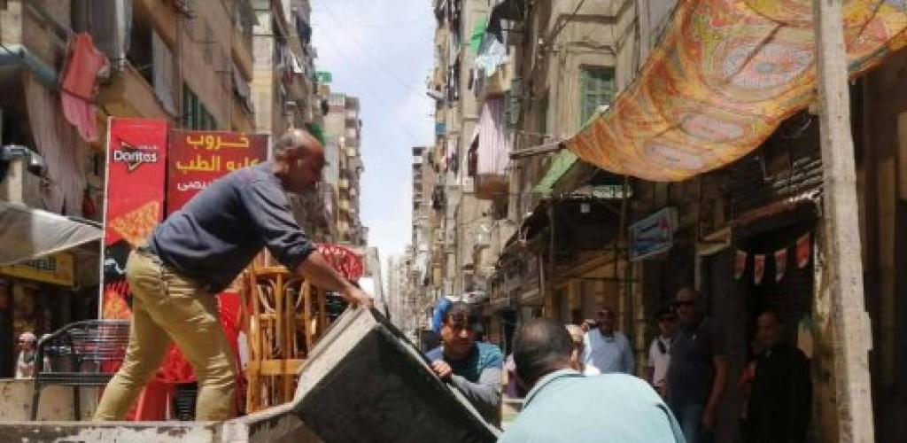 حملة صباحية لإعادة الانضباط بمحرم بك بمشاركة وحدة مرافق وسط تسفر عن رفع 145 حالة إشغال منهم 45 حالة هالك