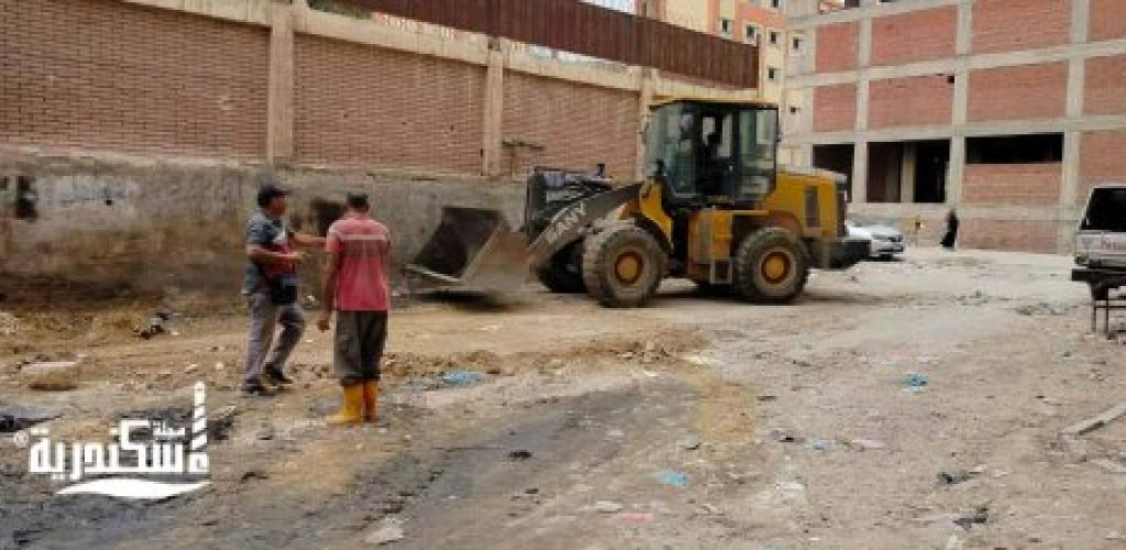 حي العجمي يواصل المتابعة الميدانية المكثفة لتحسين مستوى المرافق العامة ورفع كفاءة الخدمات