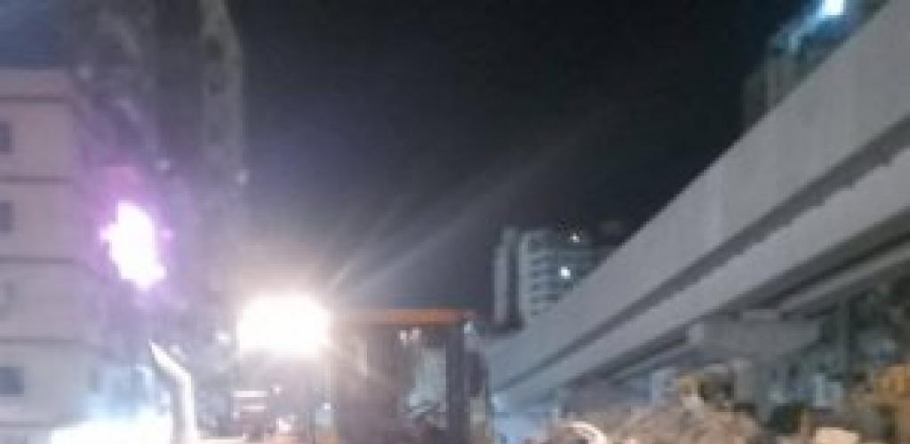 تنفيذا لتكليفات المحافظ.. رئيس حي ثان المنتزه تتابع أعمال إنشاء موقف السيارات بميدان المندرة