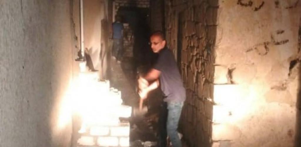 إزالة بناء مخالف والتحفظ على سيارات مخلفات وإشغالات في حملة مسائية مكثفة بـ "عامرية أول" بالإسكندرية