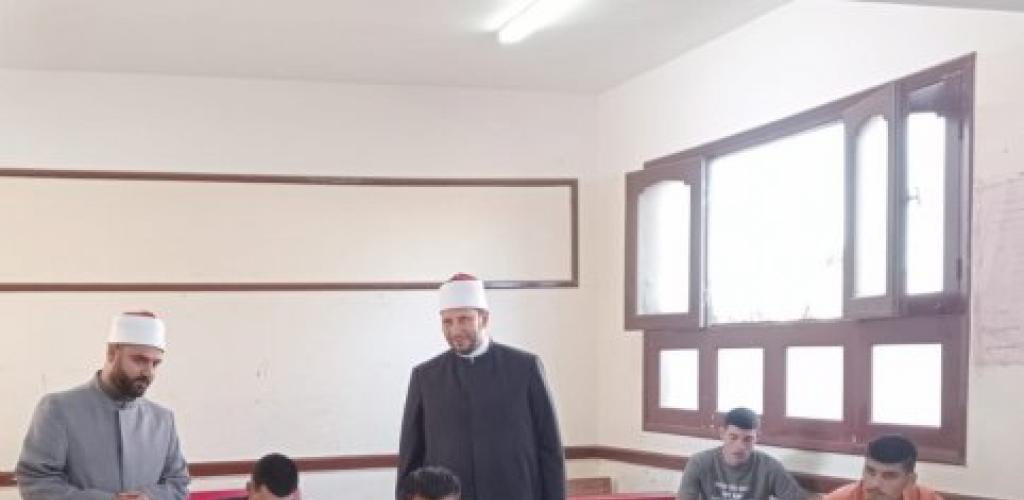 رئيس منطقة الإسكندرية الأزهرية يتابع لجان امتحانات التاريخ ويقدم واجب العزاء لطالبة بلجنة فتيات السيوف