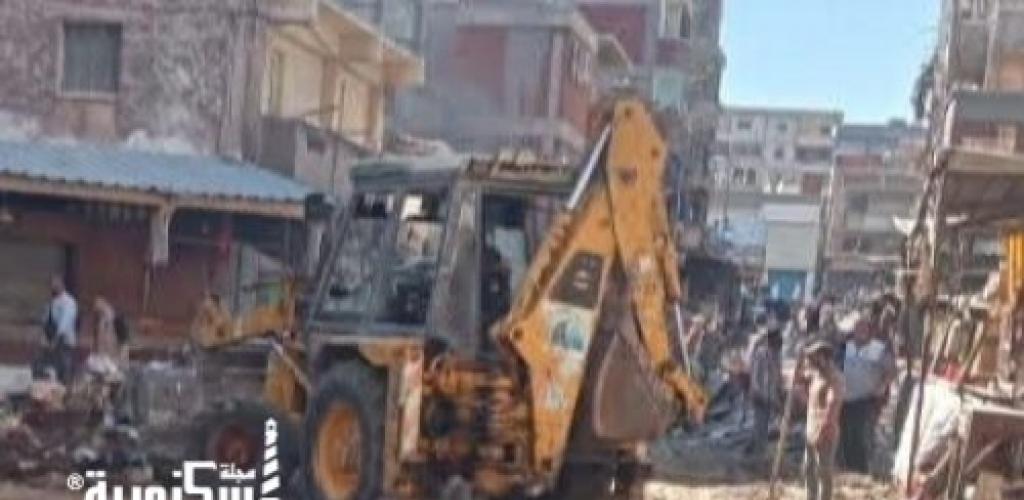 تنفيذاً لتكليفات المحافظ.. حملات يومية لتجريف الأتربة ورفع المخلفات بقطاعات حي العجمي