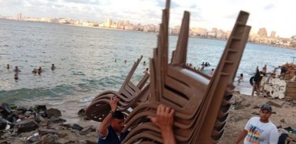 حملة مسائية مكبرة بـ "الجمرك" تسفر عن إزالة 72 حالة إشغال وتسهيل الحركة المرورية بالكورنيش