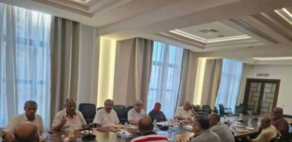 "غرفة الإسكندرية" تبحث آليات حماية أصحاب محال قطع غيار السيارات من تبعات الإشغالات