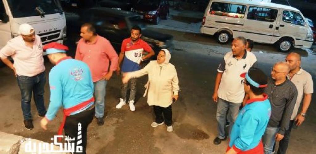 بالأسماء والأرقام.. حملة مسائية مكبرة لتطهير شوارع "حي وسط" بالإسكندرية من الإشغالات