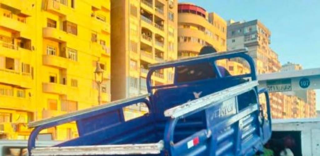 حملة مسائية مكبرة لحي شرق الإسكندرية تستهدف "طريق الجيش" لرفع الإشغالات