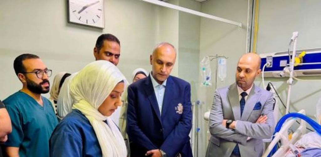 وكيل وزارة الصحة بالإسكندرية يتفقد مستشفى رأس التين النموذجي خلال الفترة المسائية ويؤكد أهمية التواجد والمتابعة الميدانية المستمرة