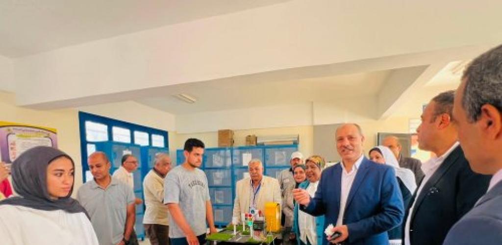 جولة تفقدية لمدرسة سيدبك للتكنولوجيا التطبيقية.. «أبوزيد» يؤكد: التعليم الفني ركيزة أساسية لبناء كوادر مصر المستقبلية