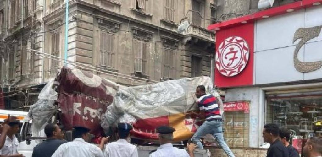 محافظة الإسكندرية: حملة صباحية موسعة بحي الجمرك لرفع الإشغالات وإعادة الانضباط المروري