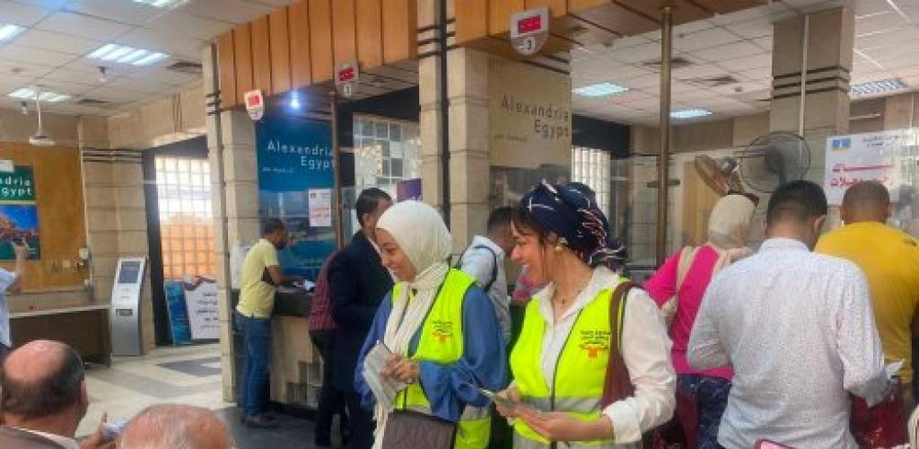 "16023" في الجمرك ... وحدة الإسكندرية تطلق قافلة توعوية لمواجهة الإدمان بين الموظفين والمواطنين