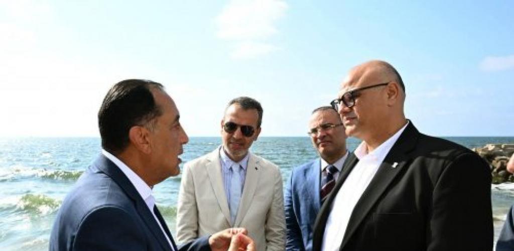 رئيس مجلس الوزراء يتفقد مشروع تطوير كورنيش الإسكندرية