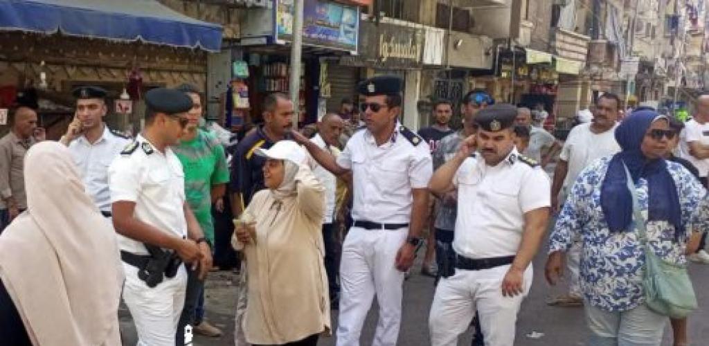 195 إشغالاً وإزالة تاندة مخالفة في حملة موسعة بحي وسط الإسكندرية