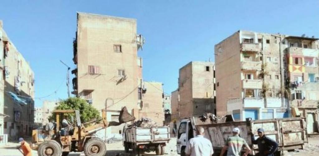 حملة مكثفة لرفع 300 طن مخلفات وتطوير منظومة النظافة بحي العامرية أول في الإسكندرية