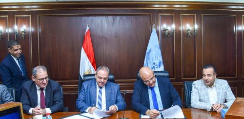 استكمالًا لجهود إنهاء التشابكات المالية.. محافظة الإسكندرية توقّع عقد تسوية مع مؤسسة «الجمهورية»