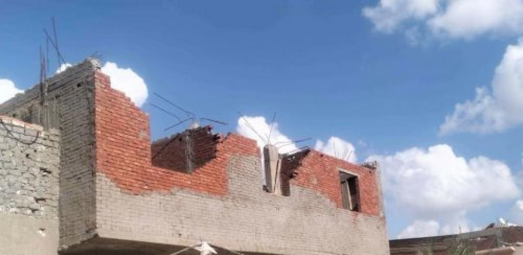 حي العامرية أول يشن حملة مسائية لإزالة أعمال بناء مخالفة وفرض الانضباط