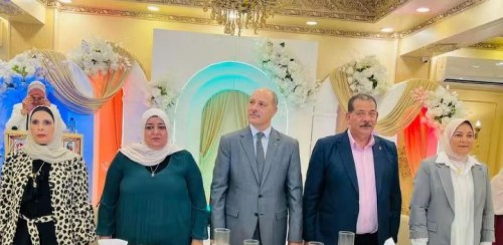مدير تعليم الإسكندرية يحتفي بخريجات مدرسة مصطفى كامل الثانوية الصناعية بنات..  ????وعربي أبو زيد: التعليم الفني ركيزة أساسية لبناء كوادر مؤهلة لسوق العمل