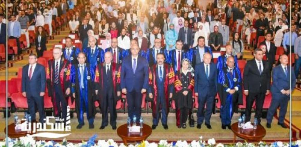 محافظ الإسكندرية يشهد حفل تخرج الدفعة الأولى من كليتي الحاسبات والعلوم بجامعة الإسكندرية الأهلية