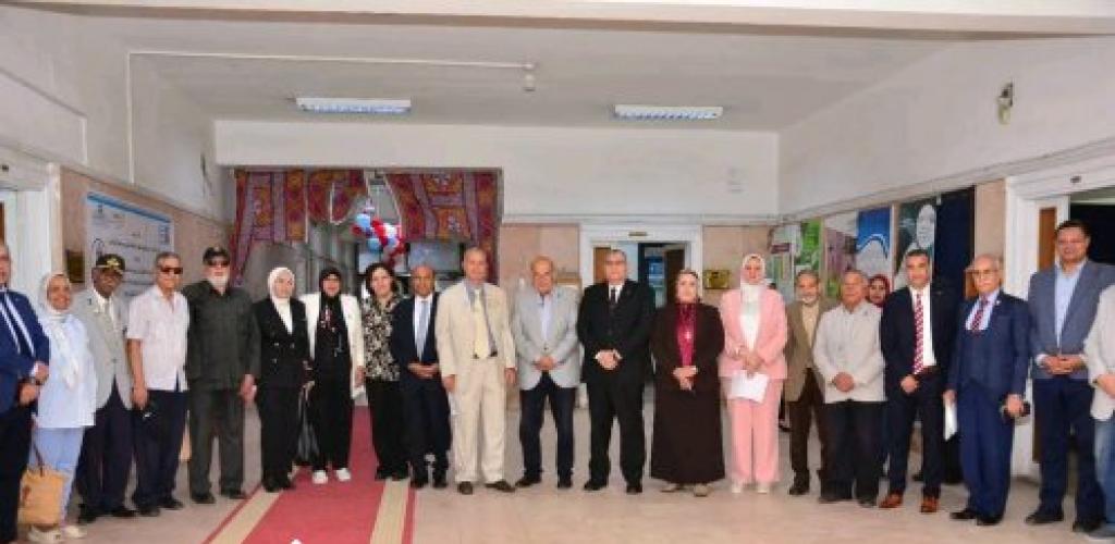 في أجواء وطنية كلية التربية جامعة الإسكندرية تنظم لقاءً حاشداً للاحتفاء بأبطال وشهداء حرب أكتوبر المجيدة