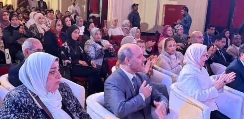 من عبق أكتوبر إلى وجدان الأجيال.. عربي أبوزيد يشهد احتفالية ليسيه الحرية بوسط الإسكندرية ويشيد بإبداعات الطلاب في تجسيد ملحمة النصر