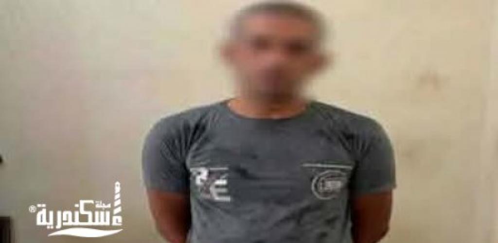 سقوط مندوب توصيل يروج لبيع الأقراص المخدرة عبر صفحة على "فيسبوك" بالإسكندرية