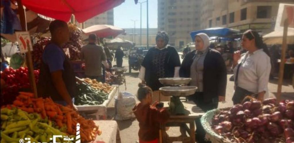 حي غرب تشهد اليوم الثاني لسوق اليوم الواحد ببشاير الخير ٣ ، ٥ بالقباري