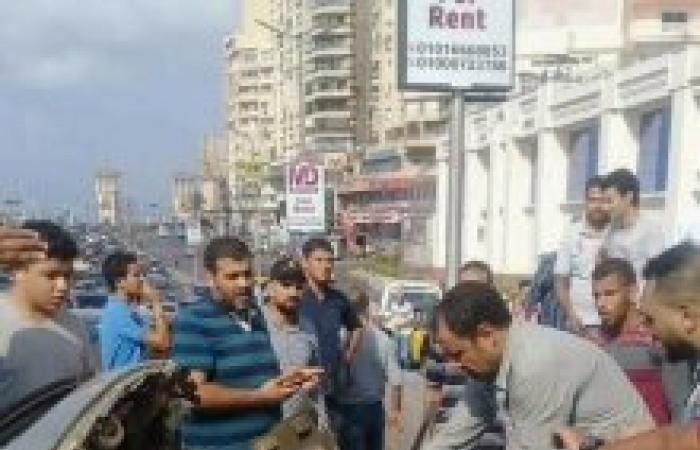 تفاصيل حادث التصادم بين سيارتين بنزلة كوبري السلام - طريق الجيش بالإسكندرية