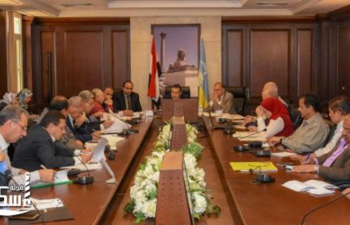 محافظ الإسكندرية يكلف رؤساء الأحياء بالتعامل مع مواقع تمركز فريزة القمامة وعمل حملات للحد من هذه الظاهرة والحفاظ على المظهر الحضاري للمدينة