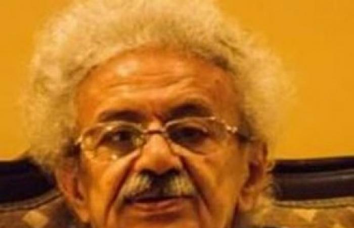 احمد فؤاد درويش فى صالون كاميرا الإسكندرية