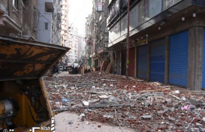 محافظ الإسكندرية يتابع أعمال إزالة عقار المنشية ويشدد على إنهاء الأعمال خلال 48 ساعة وعدم السماح بعودتها .