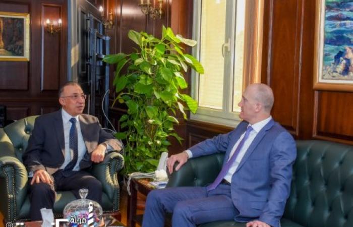 محافظ الإسكندرية يستقبل قنصل عام لبنان للتهنئة بتوليه مهام منصبه وبحث سبل توطيد العلاقات بين الجانبين