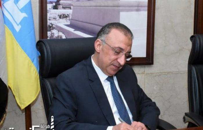 محافظ الإسكندرية يصدر تعليمات بالقيام بحملات مكبرة لمنع مكبرات الصوت الخاصة بالباعة الجائلين بجميع الأحياء ابتداءا من غدا الجمعة