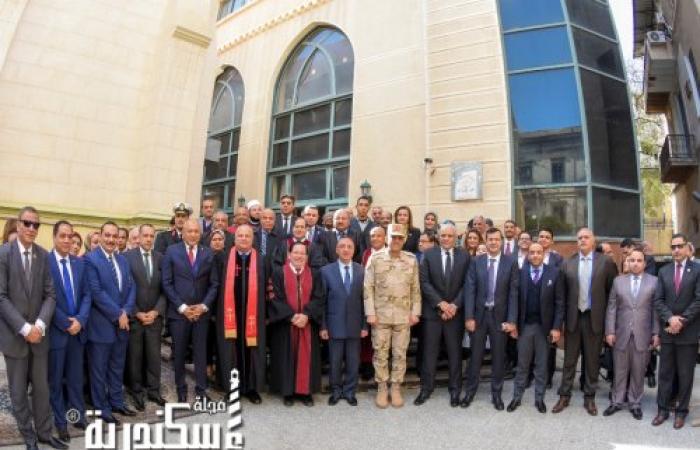محافظ الإسكندرية :"لم نأتي لتهنئة فقط بل جئنا لنشارك، فالعيد عيدنا جميعا مسلمين ومسيحيين