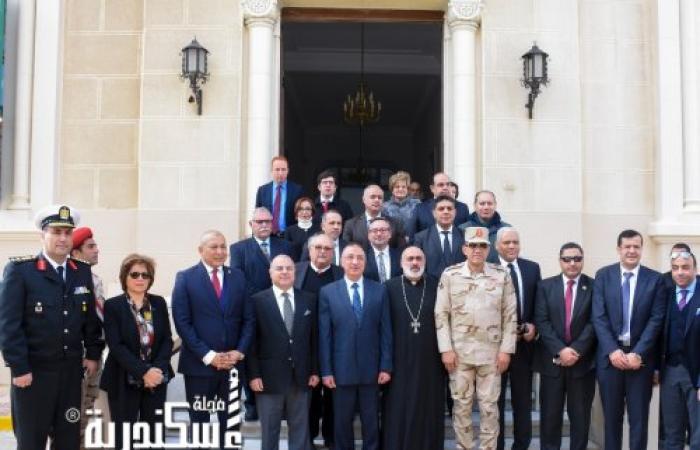 محافظ الإسكندرية يشارك في احتفالات طائفة الأقباط من الأرمن الأرثوذوكس بعيد الميلاد المجيد