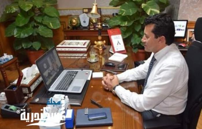 وزير  الشباب و الرياضة يتواصل مع اللاعبين العائدين بالخارج بالحجر الصحي عبر تقنية الفيديو كونفرانس