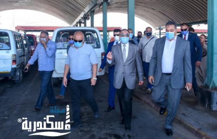 جولة مفاجئة لمحافظ الإسكندرية بالموقف الجديد بمحرم بك