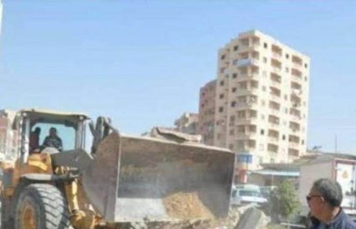 حملة مكبرة بحي غرب لإزالة المخالفات