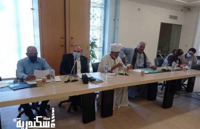 وكيل وزارة التموين يجتمع بشعبة أصحاب المخابز بالغرفة التجارية لرصد المشاكل التي تواجههم