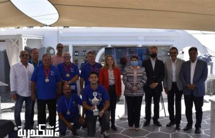 تكريم الحاصلين على بطولة الجمهورية الأولى في صيد الأسماك بالنادي اليوناني
