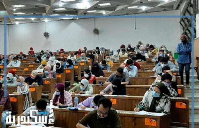 علوم  الإسكندرية....ضبط 12 حالة غش منذ بدء امتحانات الفصل الدراسى الثانى