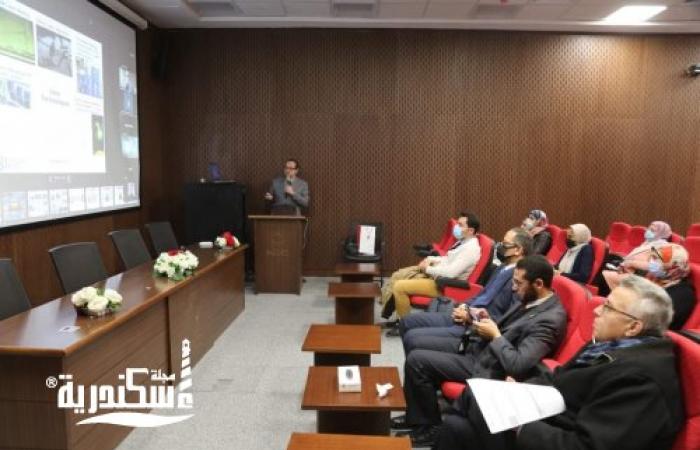استاذ بجامعة برمنغهام  يلقى محاضرة بالجامعة اليابانية