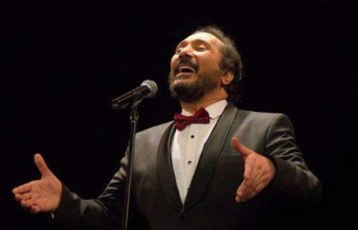 رغم حزنه على وفاة شقيقه : علي الحجار يحيى حفلا فنيا بأوبرا الاسكندرية غداً الأربعاء