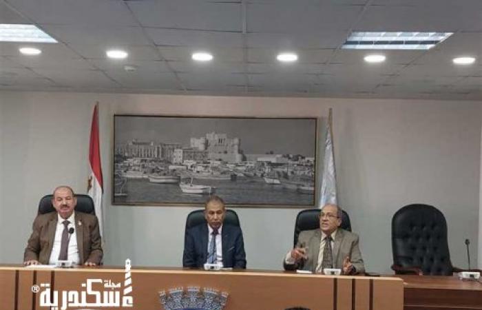 استعدادًا لموسم الأمطار....اجتماع تنسيقي بمشاركة  الري والتنمية المحلية والزراع و وشركتي مياه الشرب والصرف الصحي