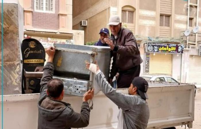 محافظ الإسكندرية...غلق وتشميع المقاهي والمطاعم المخالفة وغير الملتزمة بالإجراءات الإحترازية