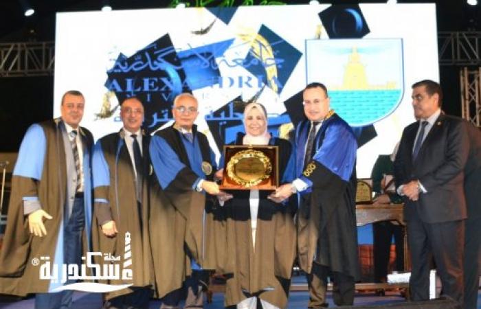 بحضور وزير التعليم والمحافظ «تربية الإسكندرية» تحتفل بتخريج الدفعة الـ53